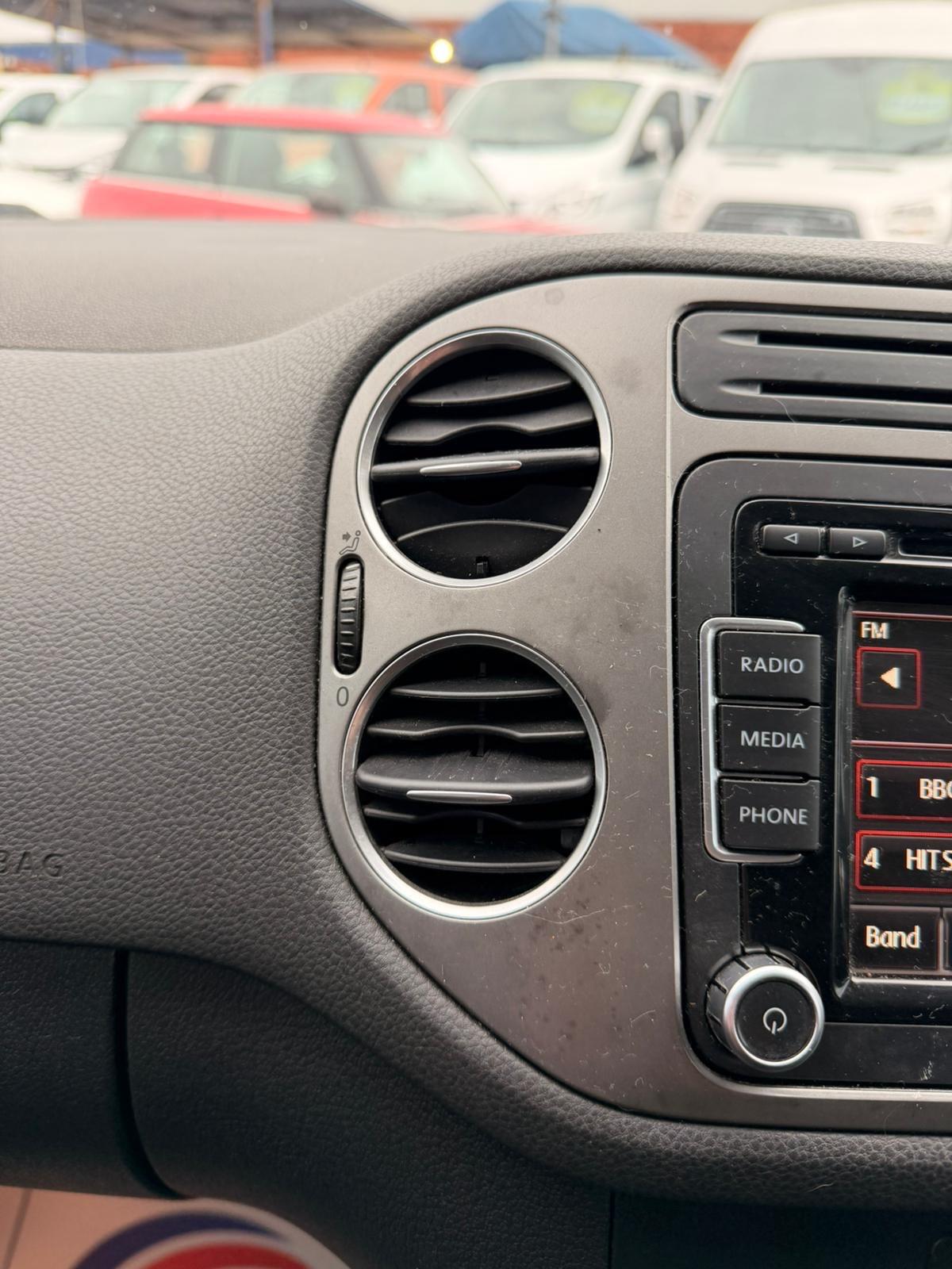 Used Volkswagen Tiguan 2008 for sale - 77908539: Photo 59