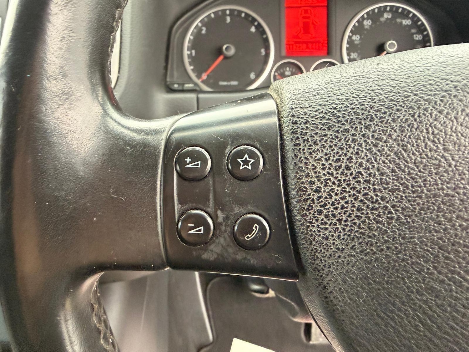 Used Volkswagen Tiguan 2008 for sale - 77908539: Photo 60