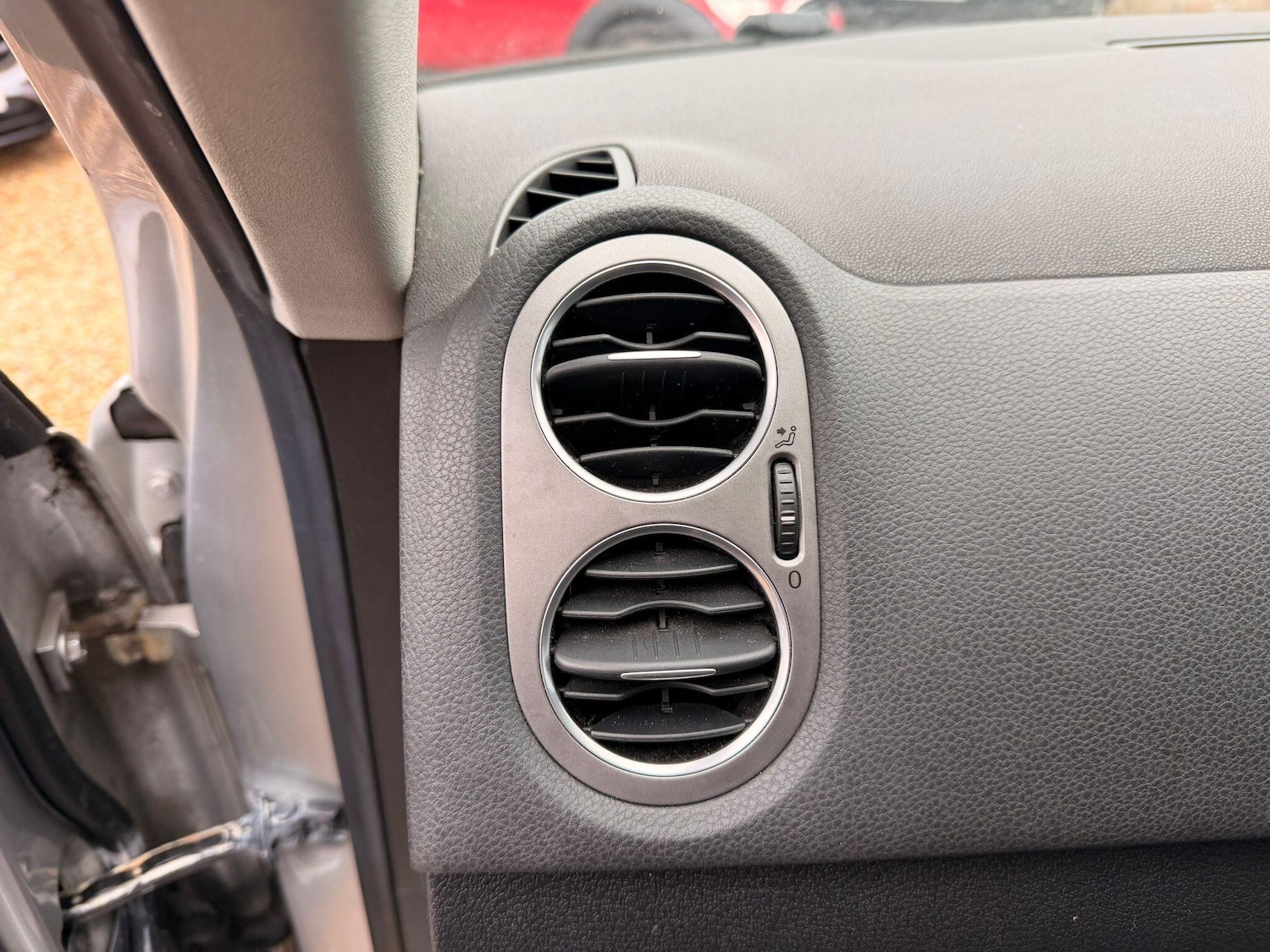 Used Volkswagen Tiguan 2008 for sale - 77908539: Photo 70