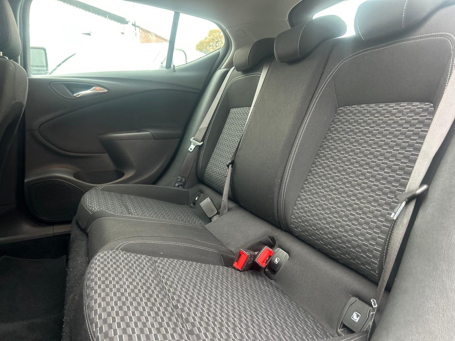 Used Vauxhall Astra 2018 for sale - 76995378: Photo 14