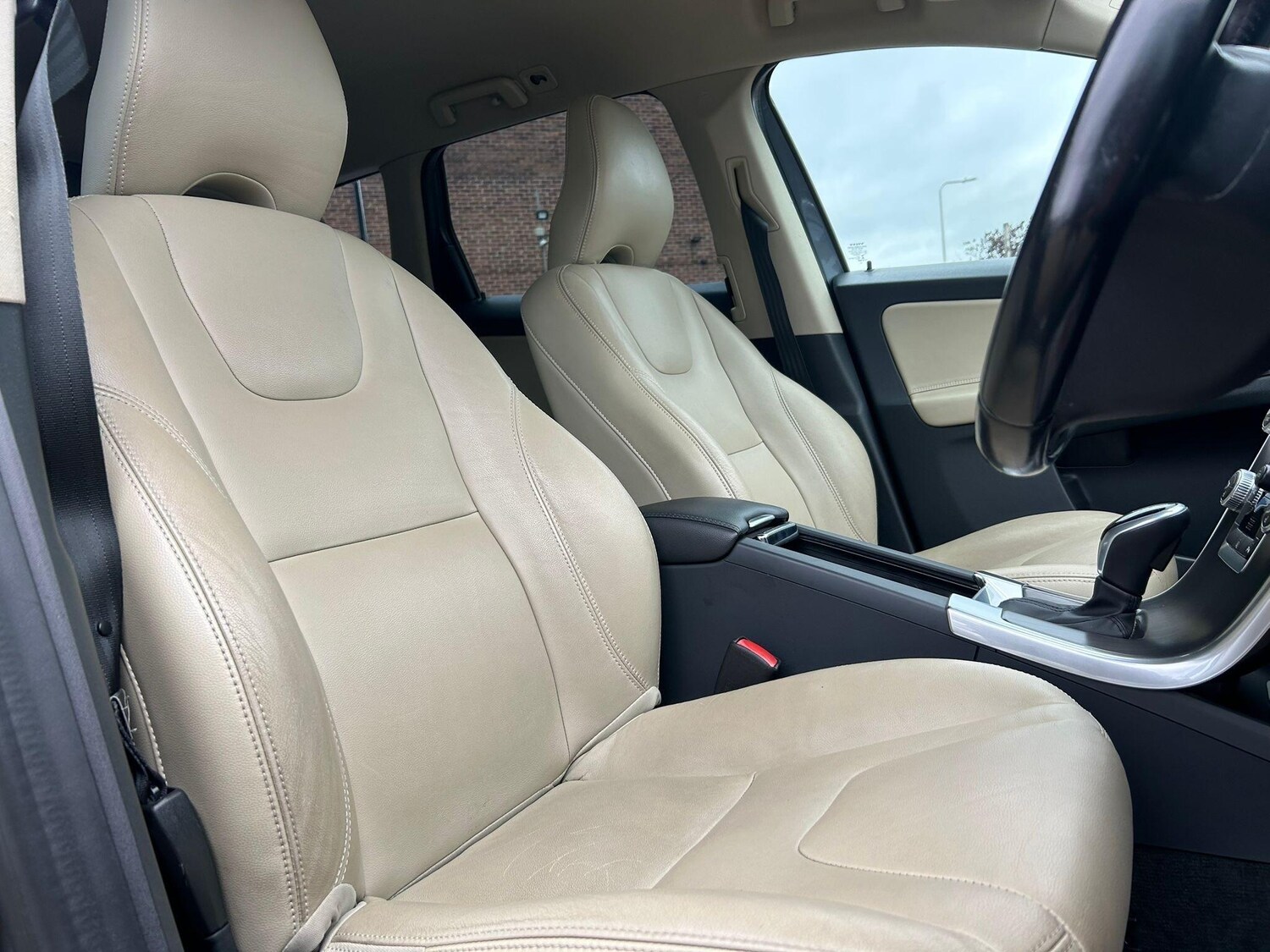 Used Volvo XC60 2015 for sale - 76001276: Photo 13