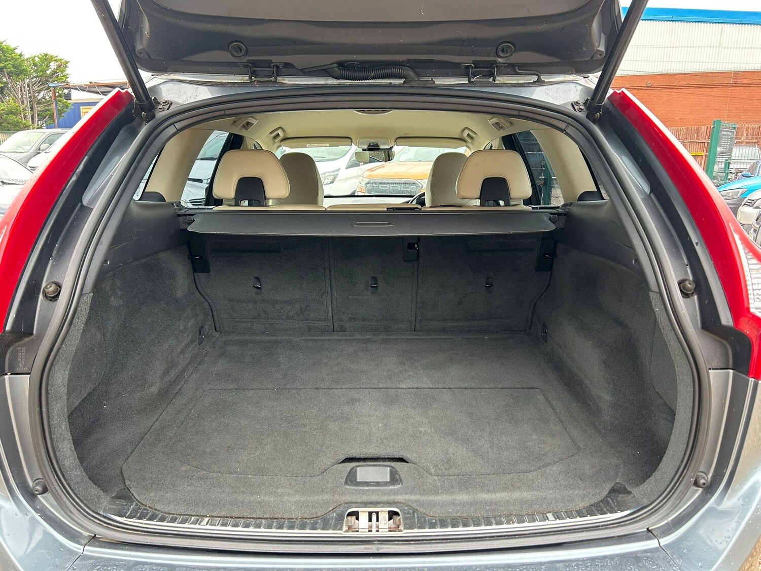 Used Volvo XC60 2015 for sale - 76001276: Photo 73