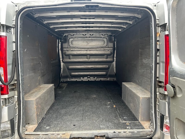 Used Vauxhall Vivaro 2013 for sale - 76296126: Photo 9