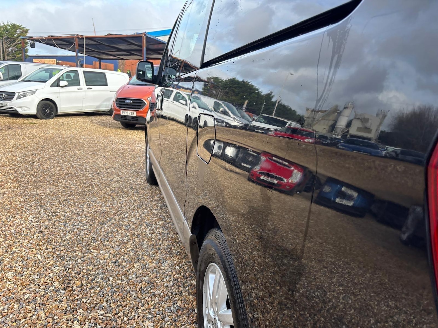 Used Hyundai i800 2017 for sale - 77386524: Photo 60