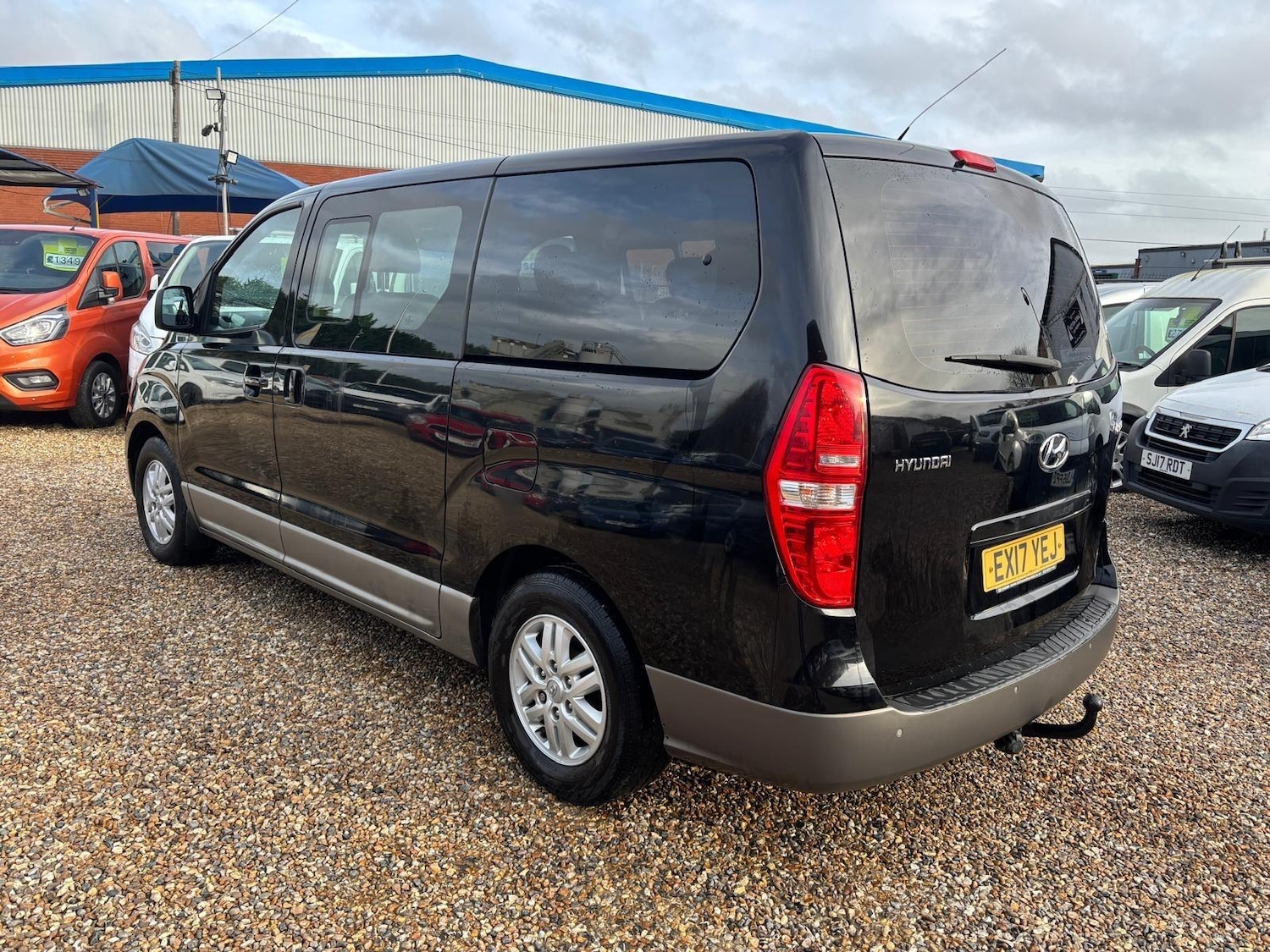 Used Hyundai i800 2017 for sale - 77386524: Photo 64