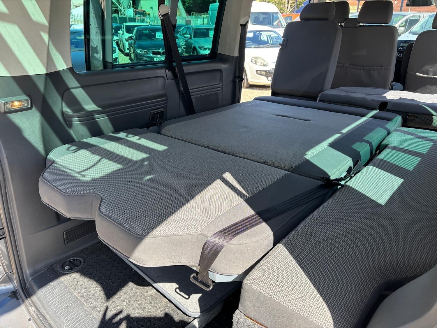 Used Volkswagen Transporter Shuttle 2010 for sale - 78220321: Photo 14