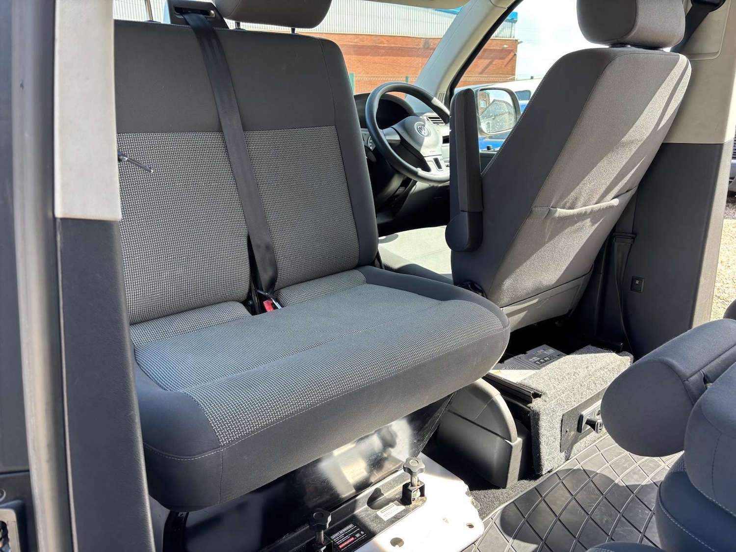 Used Volkswagen Transporter Shuttle 2010 for sale - 78220321: Photo 19