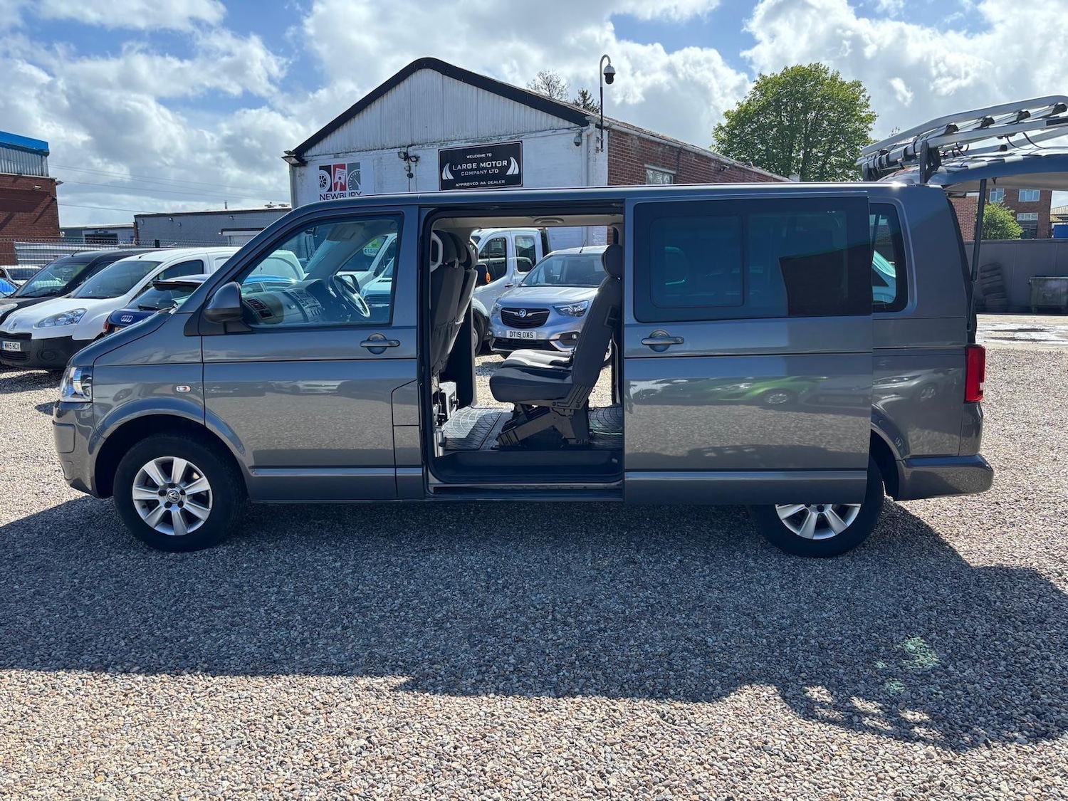 Used Volkswagen Transporter Shuttle 2010 for sale - 78220321: Photo 6