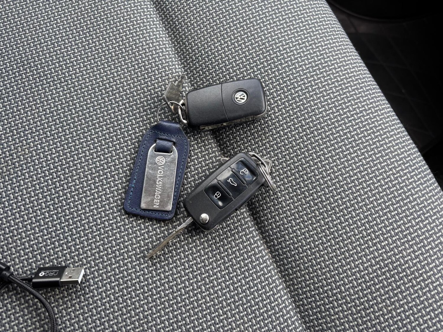 Used Volkswagen Transporter Shuttle 2010 for sale - 78220321: Photo 64