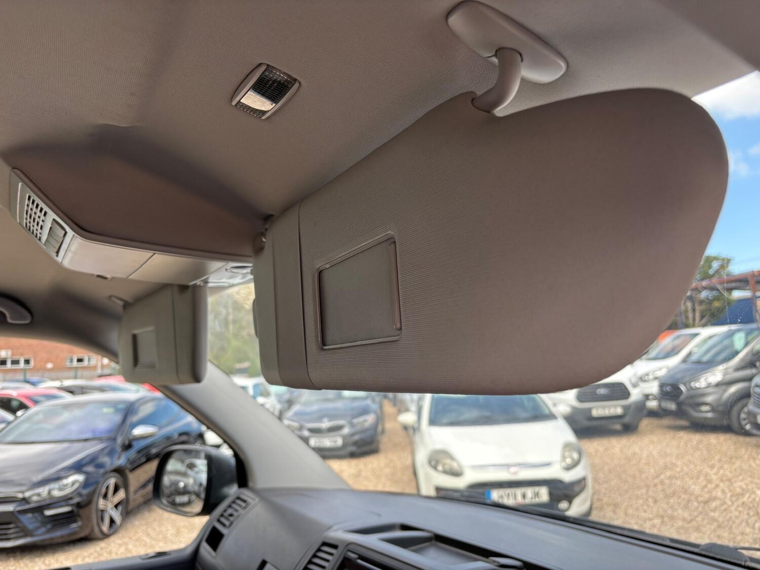 Used Volkswagen Transporter Shuttle 2010 for sale - 78220321: Photo 65