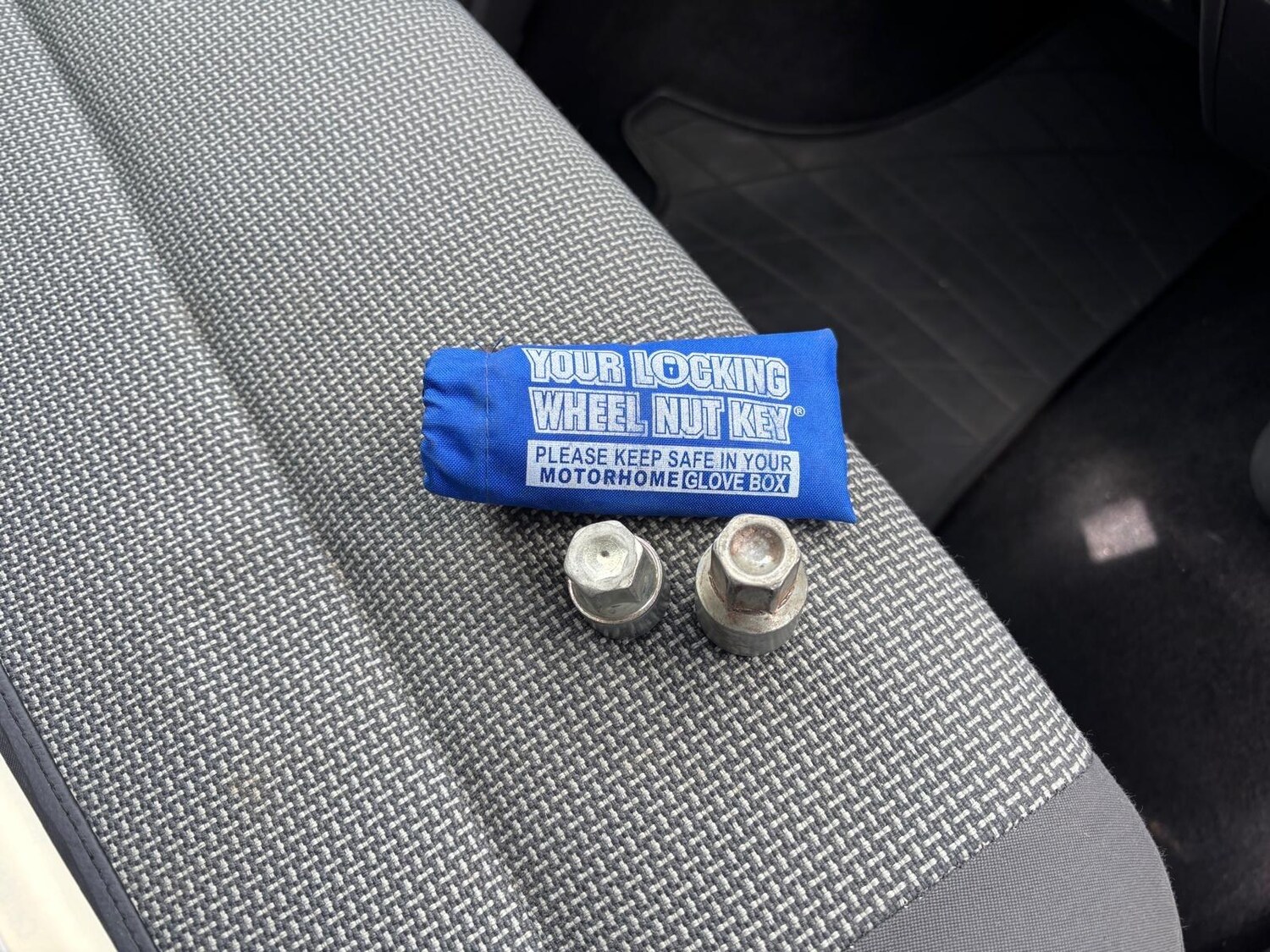 Used Volkswagen Transporter Shuttle 2010 for sale - 78220321: Photo 68