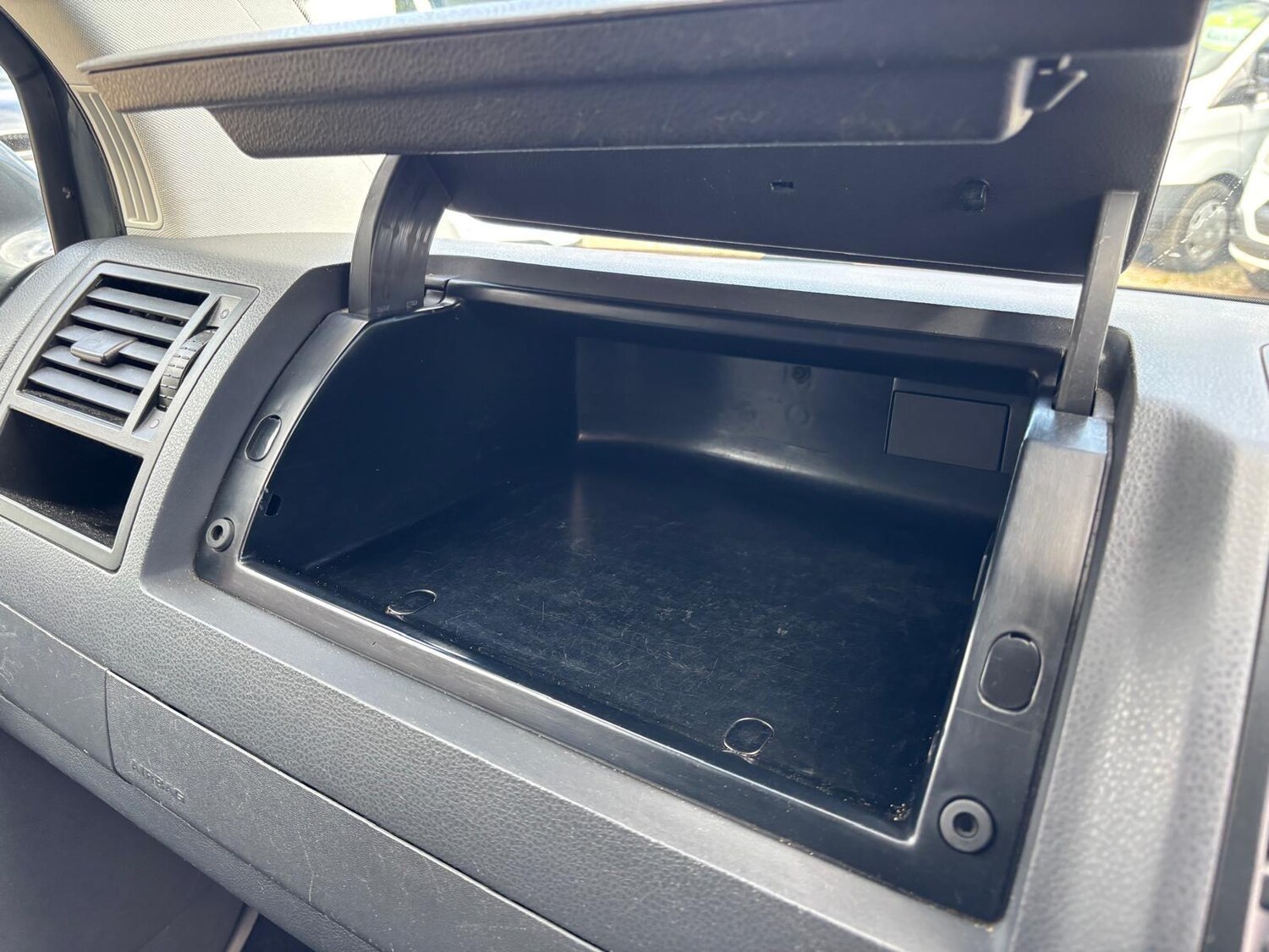 Used Volkswagen Transporter Shuttle 2010 for sale - 78220321: Photo 69