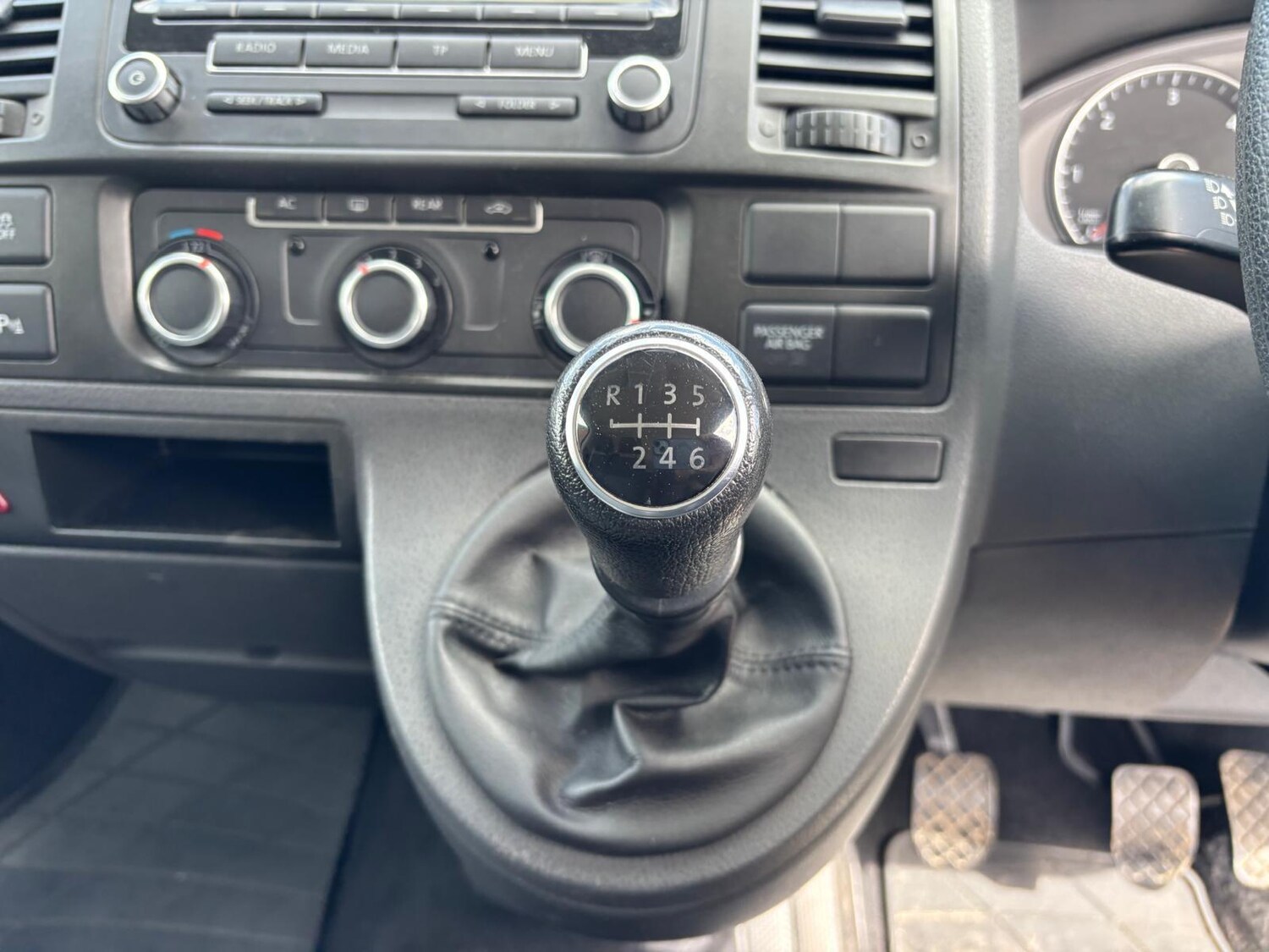 Used Volkswagen Transporter Shuttle 2010 for sale - 78220321: Photo 71