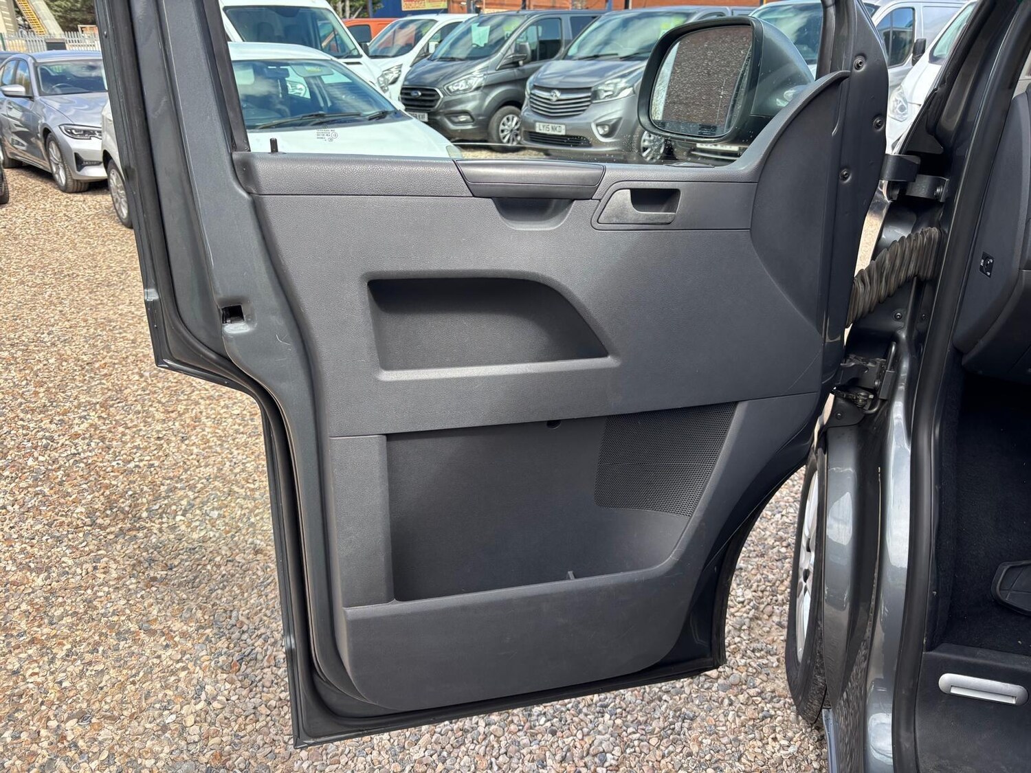 Used Volkswagen Transporter Shuttle 2010 for sale - 78220321: Photo 82