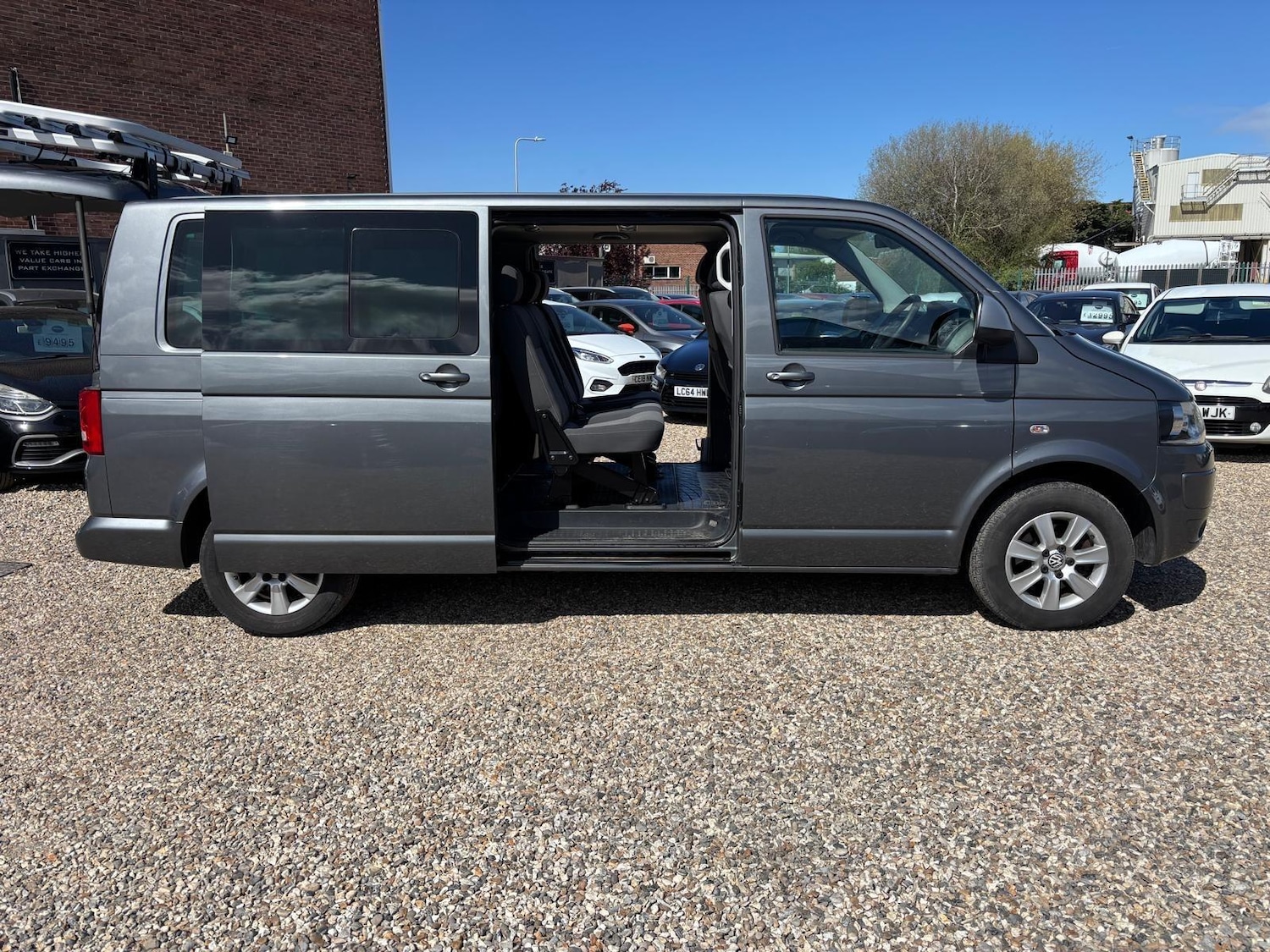 Used Volkswagen Transporter Shuttle 2010 for sale - 78220321: Photo 9