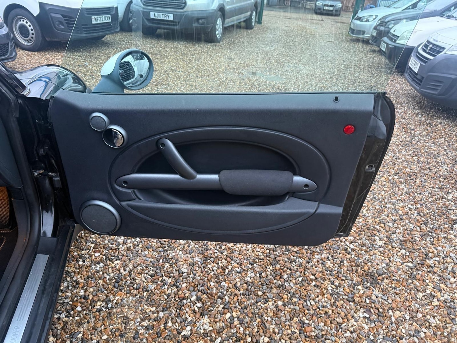 Used MINI Hatch 2004 for sale - 76866046: Photo 19