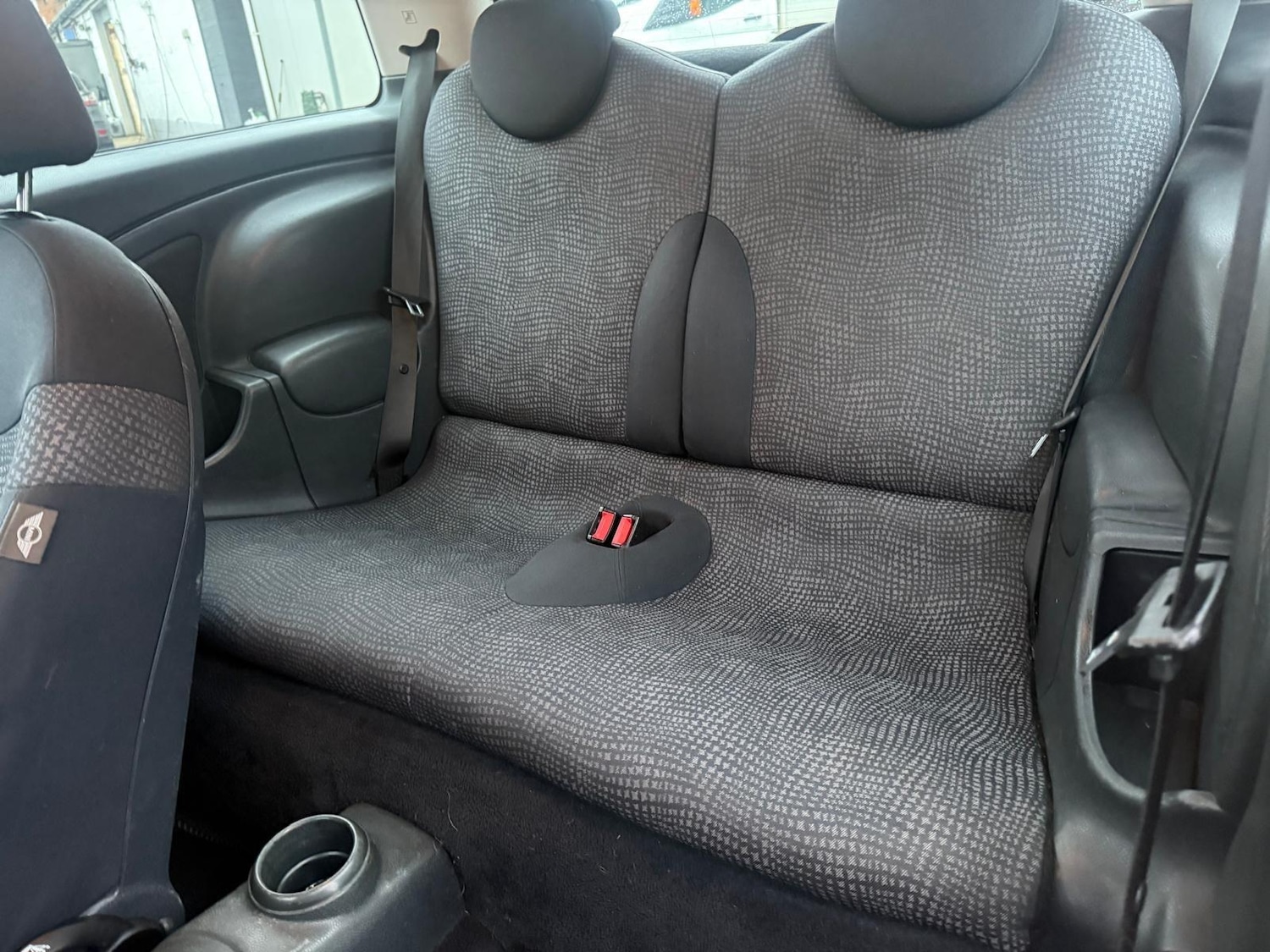 Used MINI Hatch 2004 for sale - 76866046: Photo 48