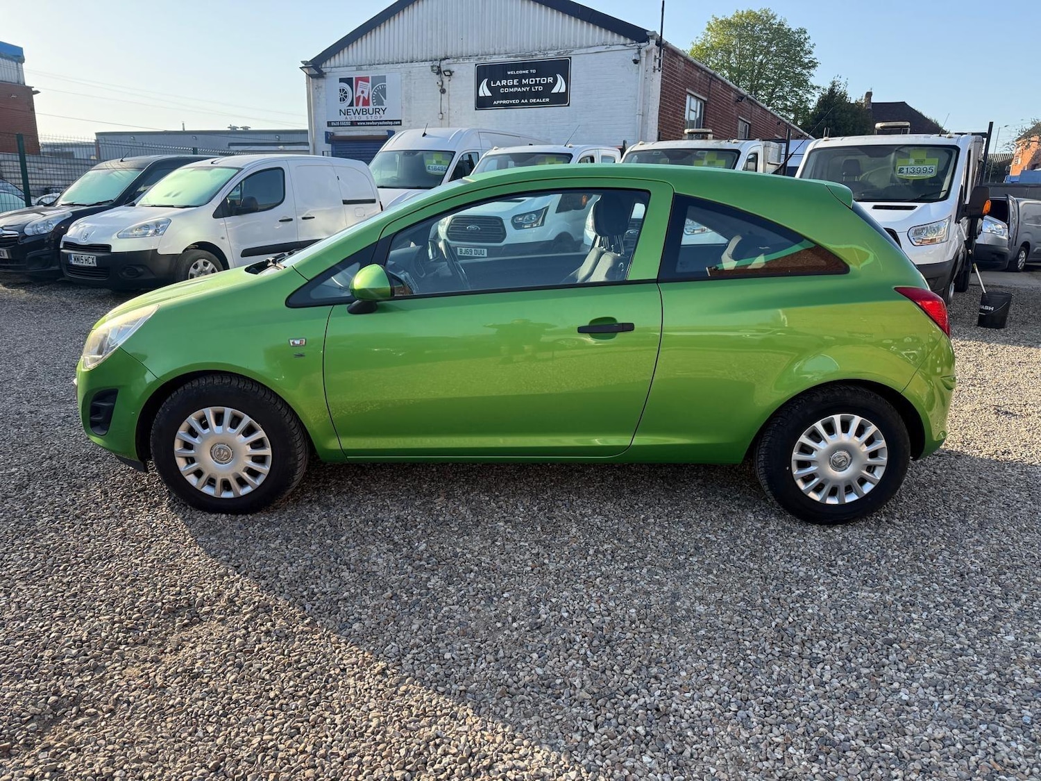 Used Vauxhall Corsa 2012 for sale - 78171532: Photo 6