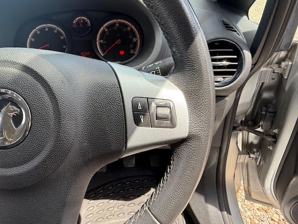 Used Vauxhall Corsa 2013 for sale - 75291271: Photo 55