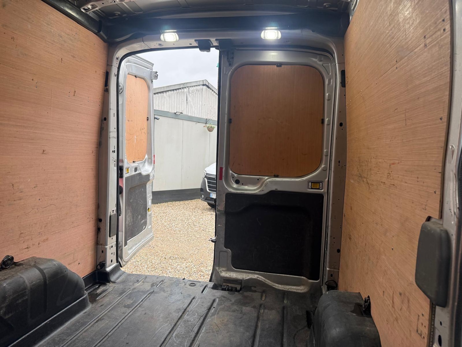 Used Ford Transit 2020 for sale - 77597778: Photo 57