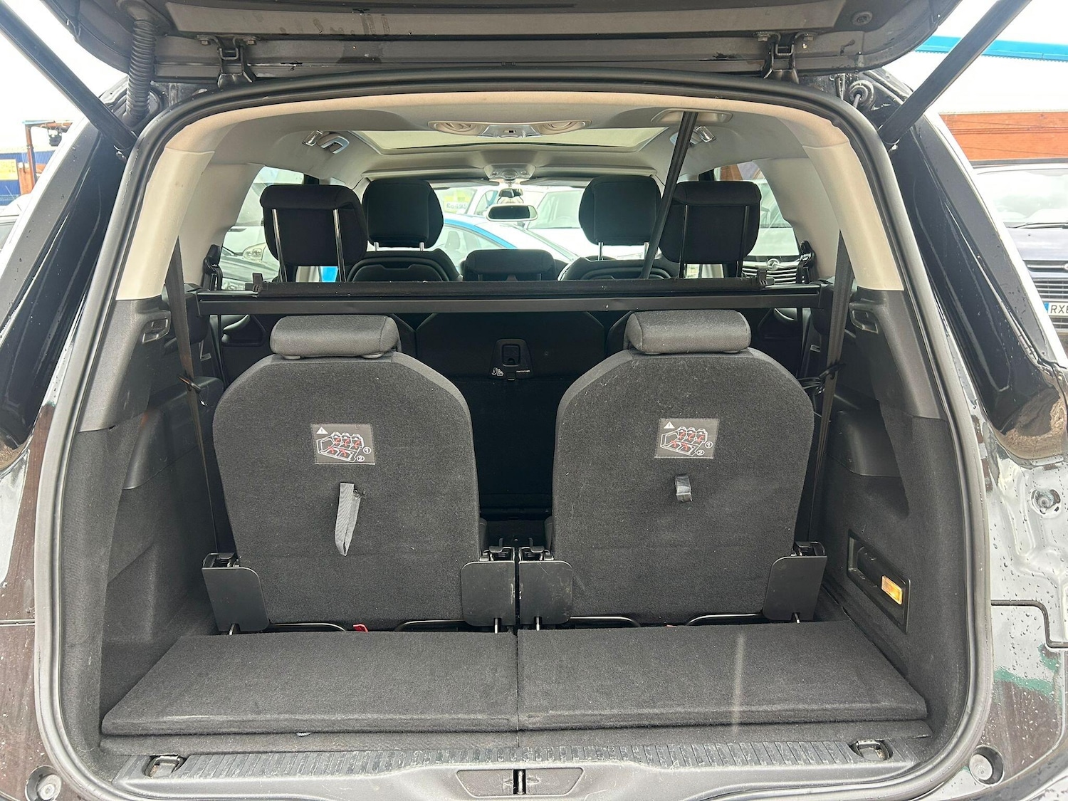 Used Citroen C4 Grand Picasso 2017 for sale - 76995505: Photo 21