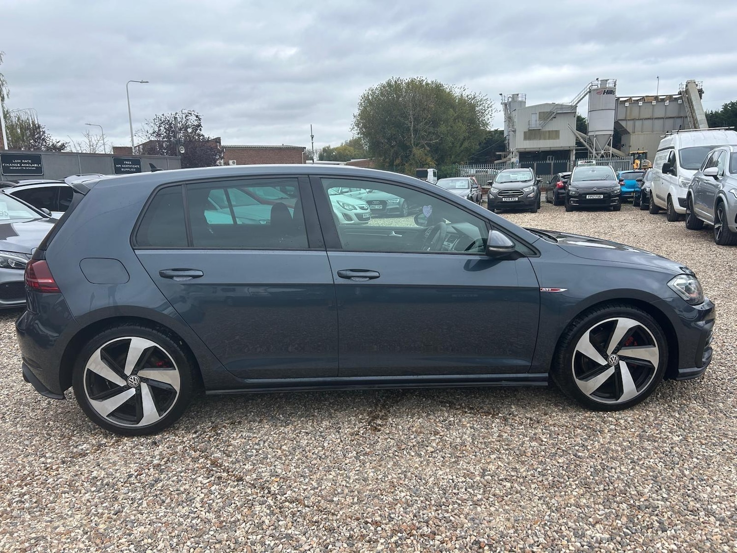 Used Volkswagen Golf for sale - 76995619: Photo 8