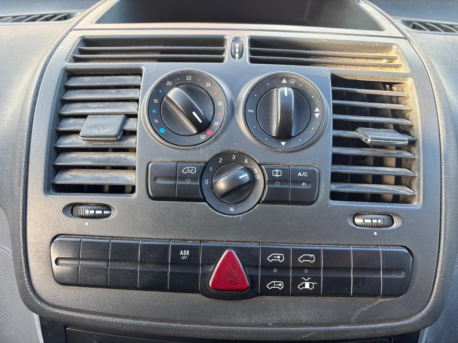 Used Mercedes-Benz Vito 2009 for sale - 77400530: Photo 16