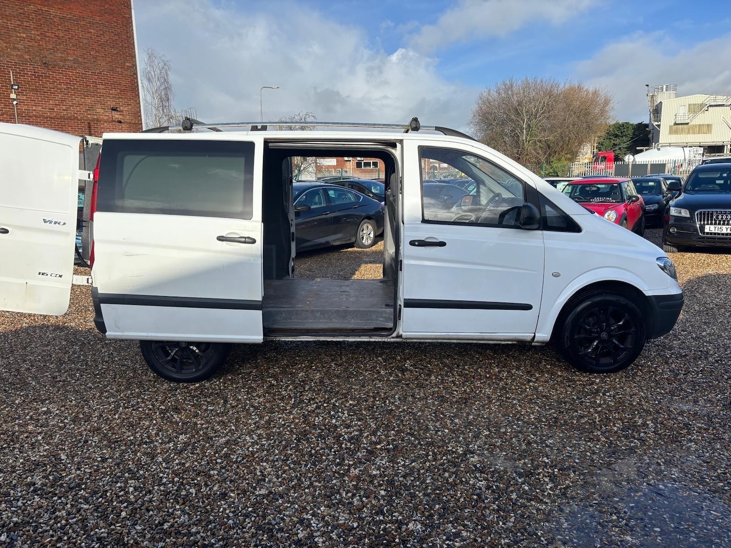 Used Mercedes-Benz Vito 2009 for sale - 77400530: Photo 9