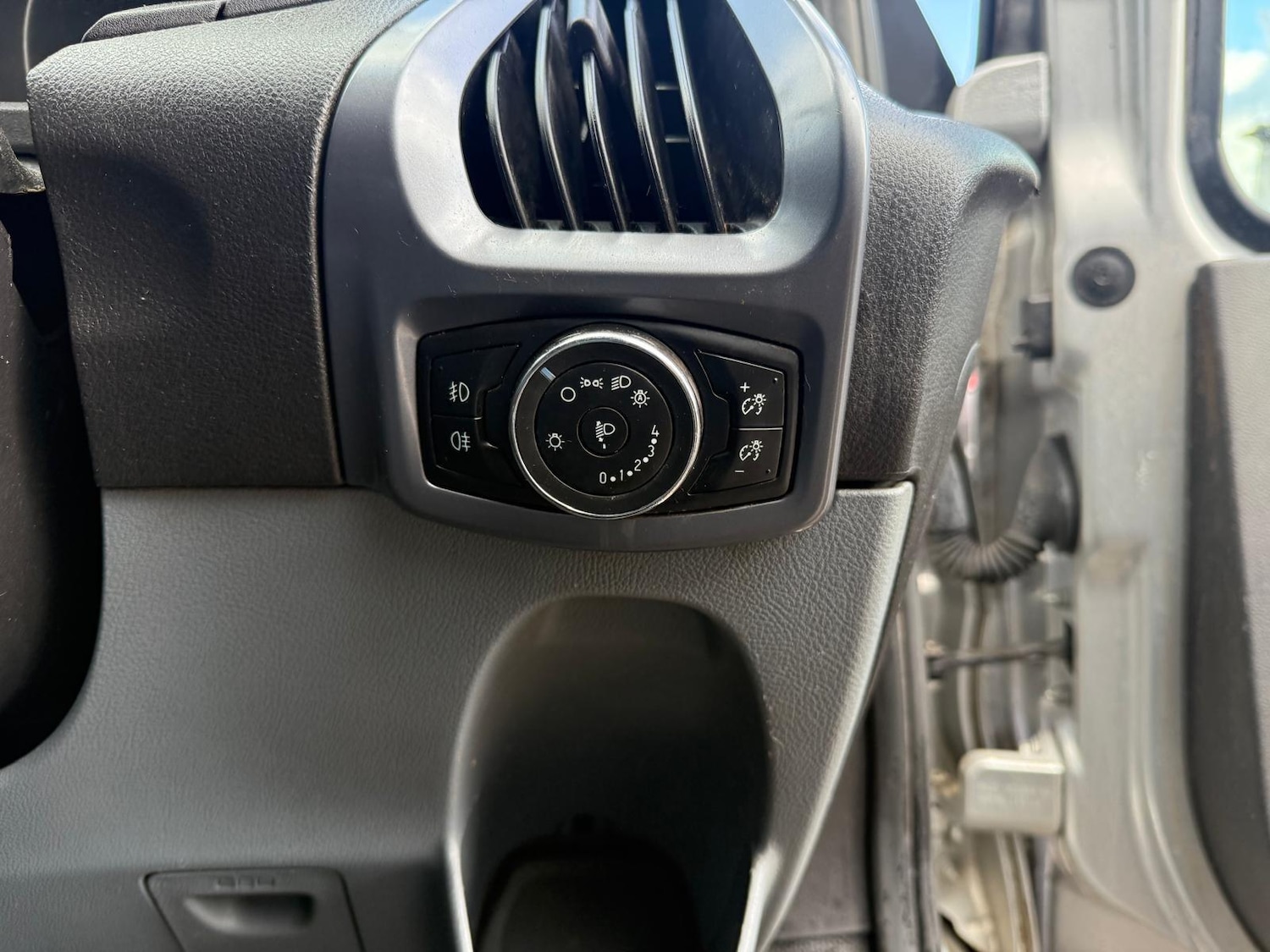 Used Ford Transit Custom 2014 for sale - 75809428: Photo 18