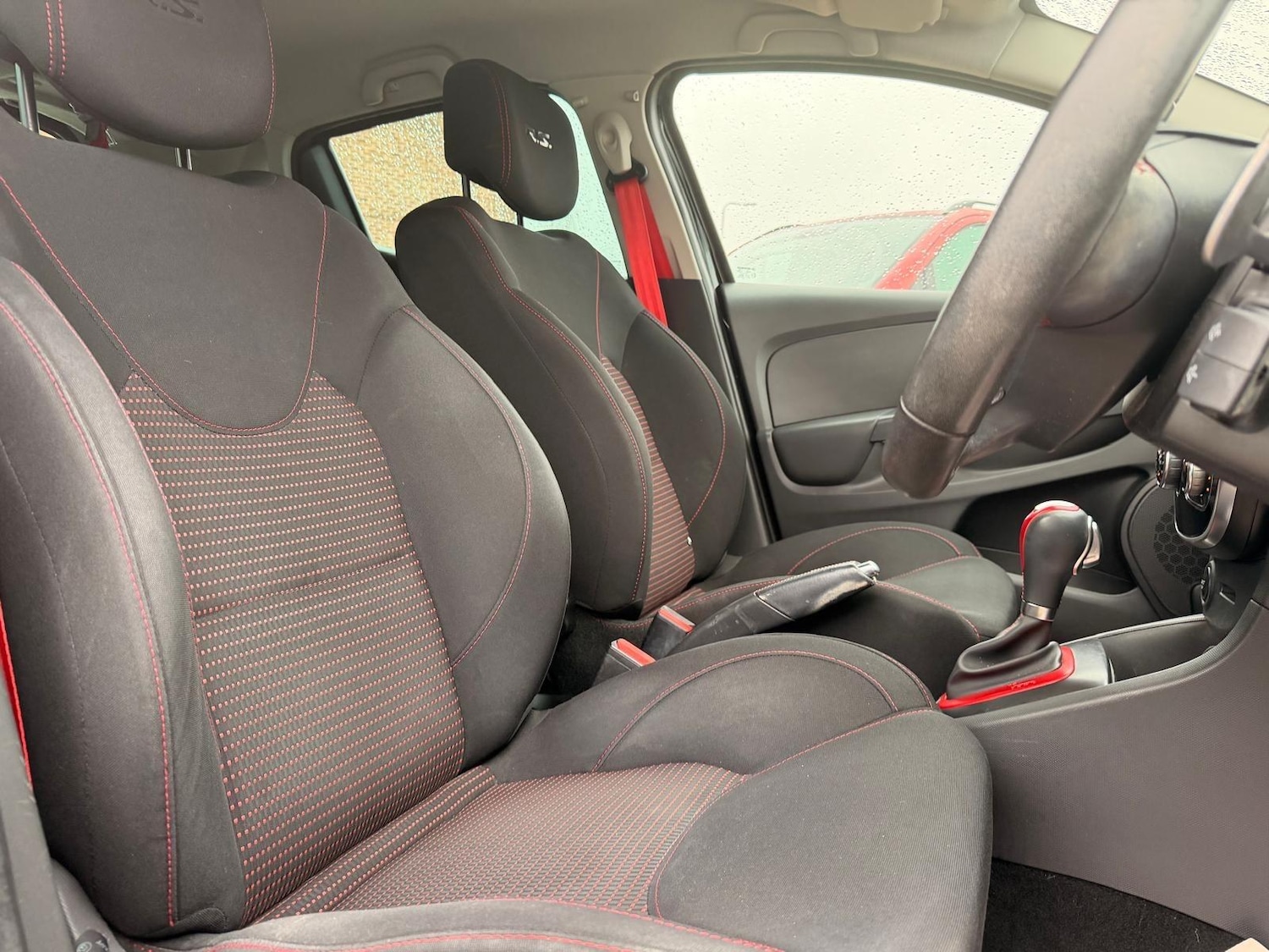 Used Renault Clio for sale - 78205359: Photo 11