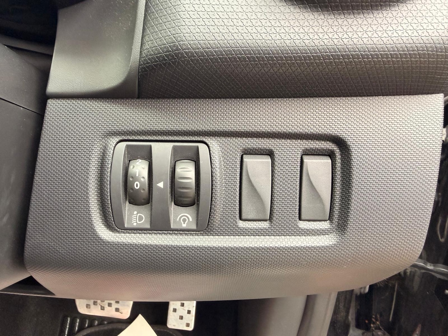 Used Renault Clio for sale - 78205359: Photo 22