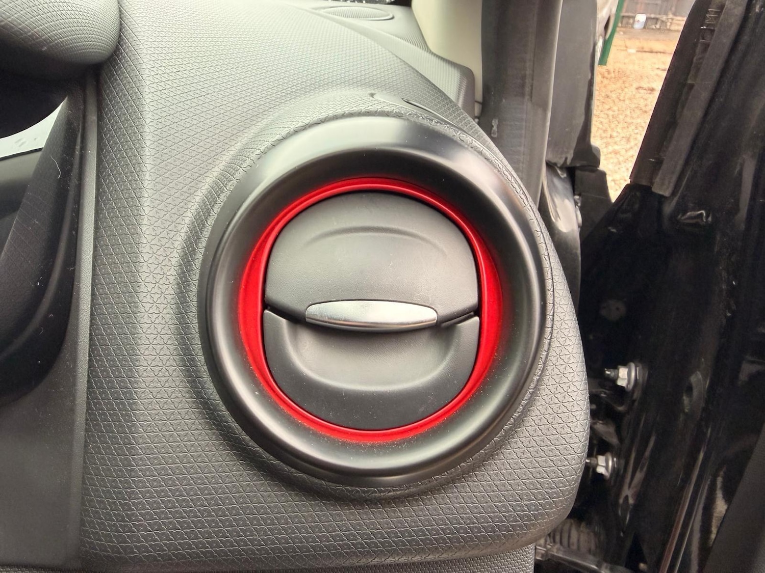 Used Renault Clio for sale - 78205359: Photo 50