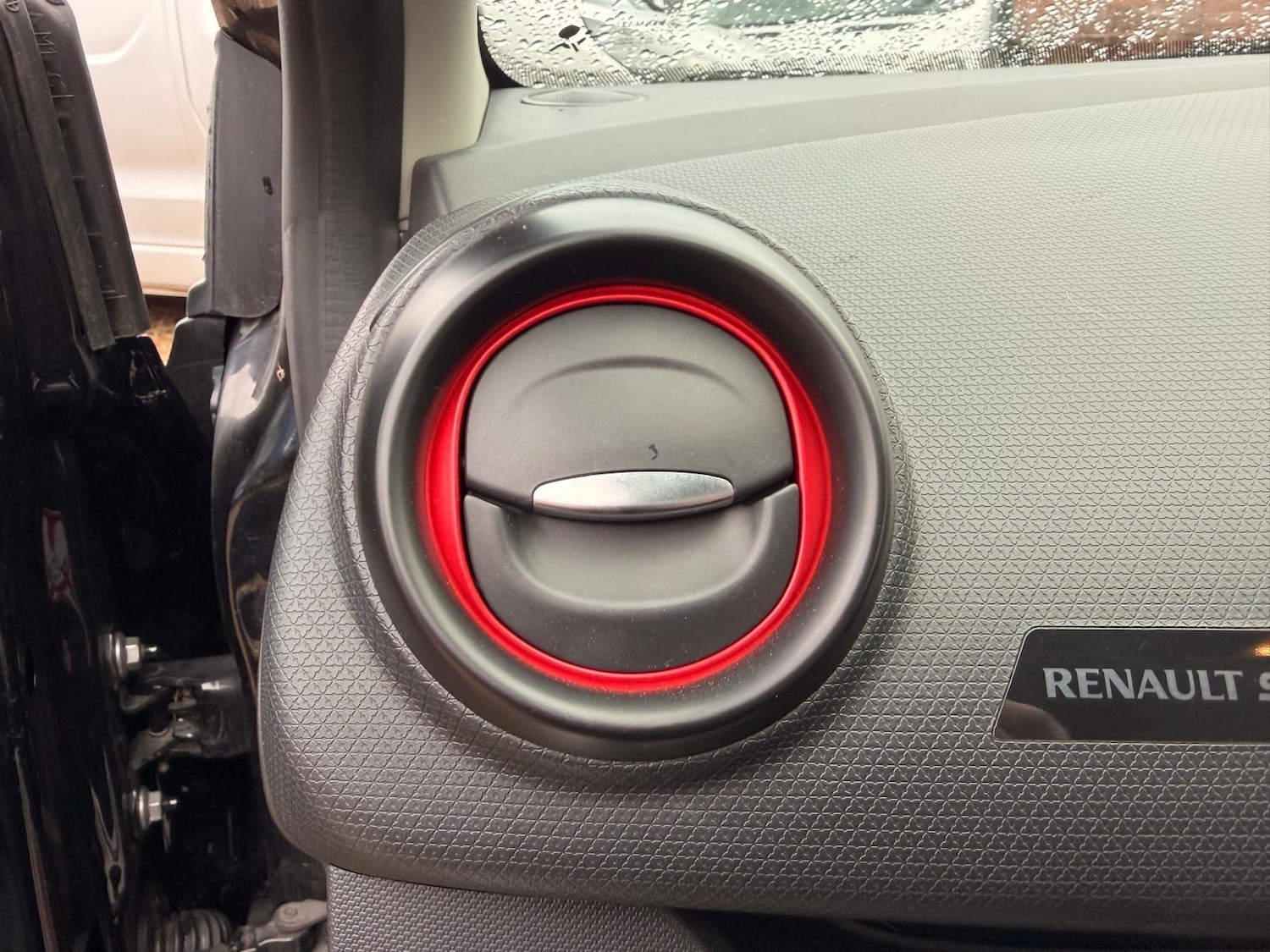 Used Renault Clio for sale - 78205359: Photo 68