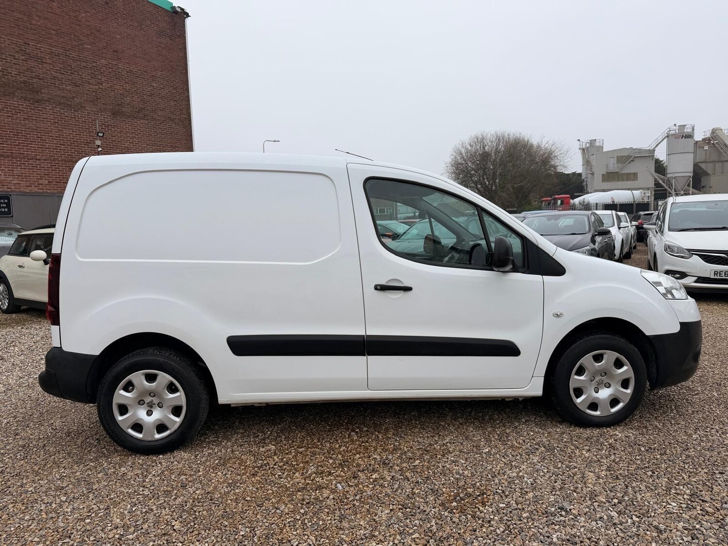 Used Peugeot Partner 2015 for sale - 77824325: Photo 10