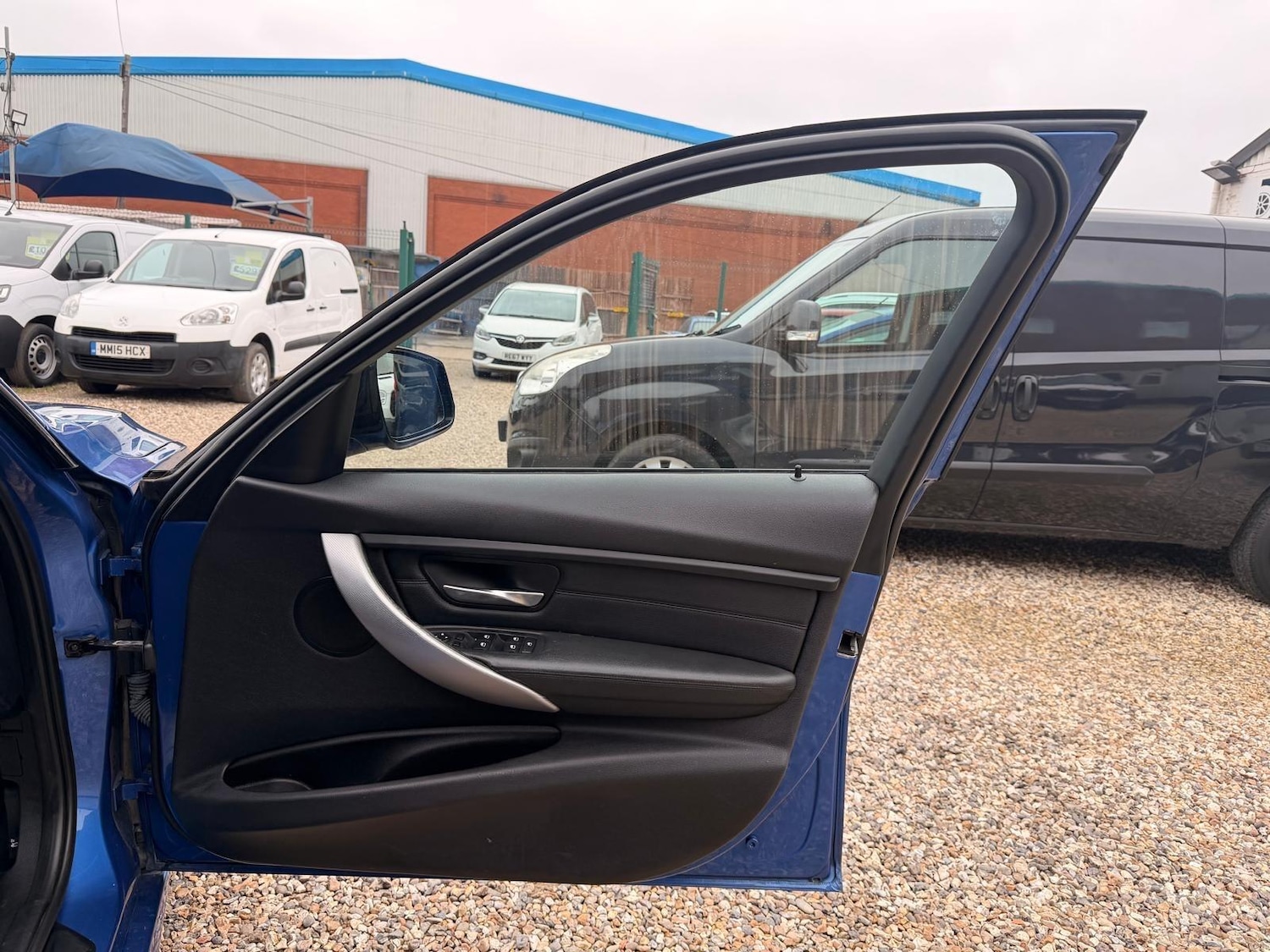 Used BMW 3 Series 2012 for sale - 77882264: Photo 54