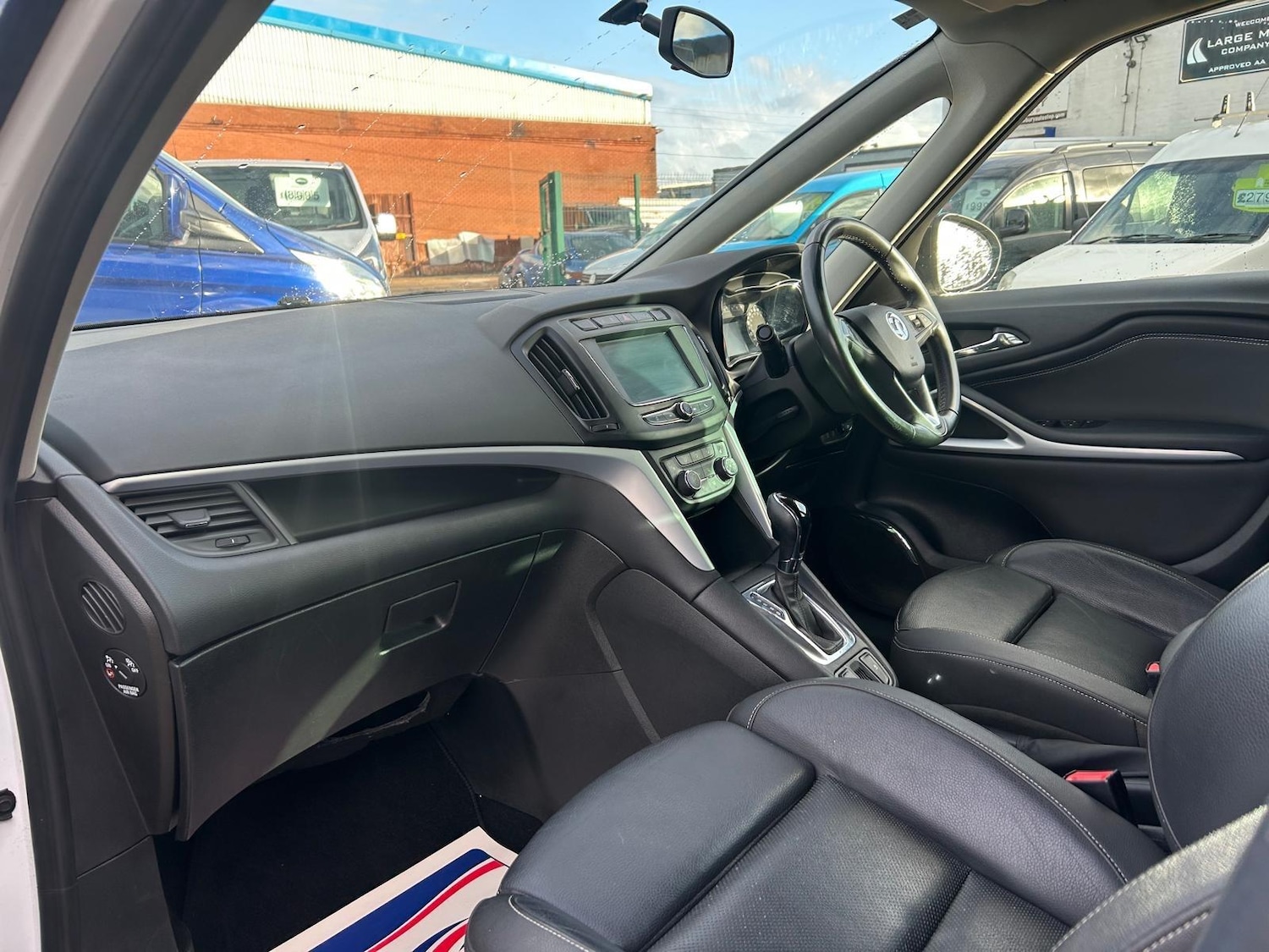 Used Vauxhall Zafira 2018 for sale - 76995376: Photo 32