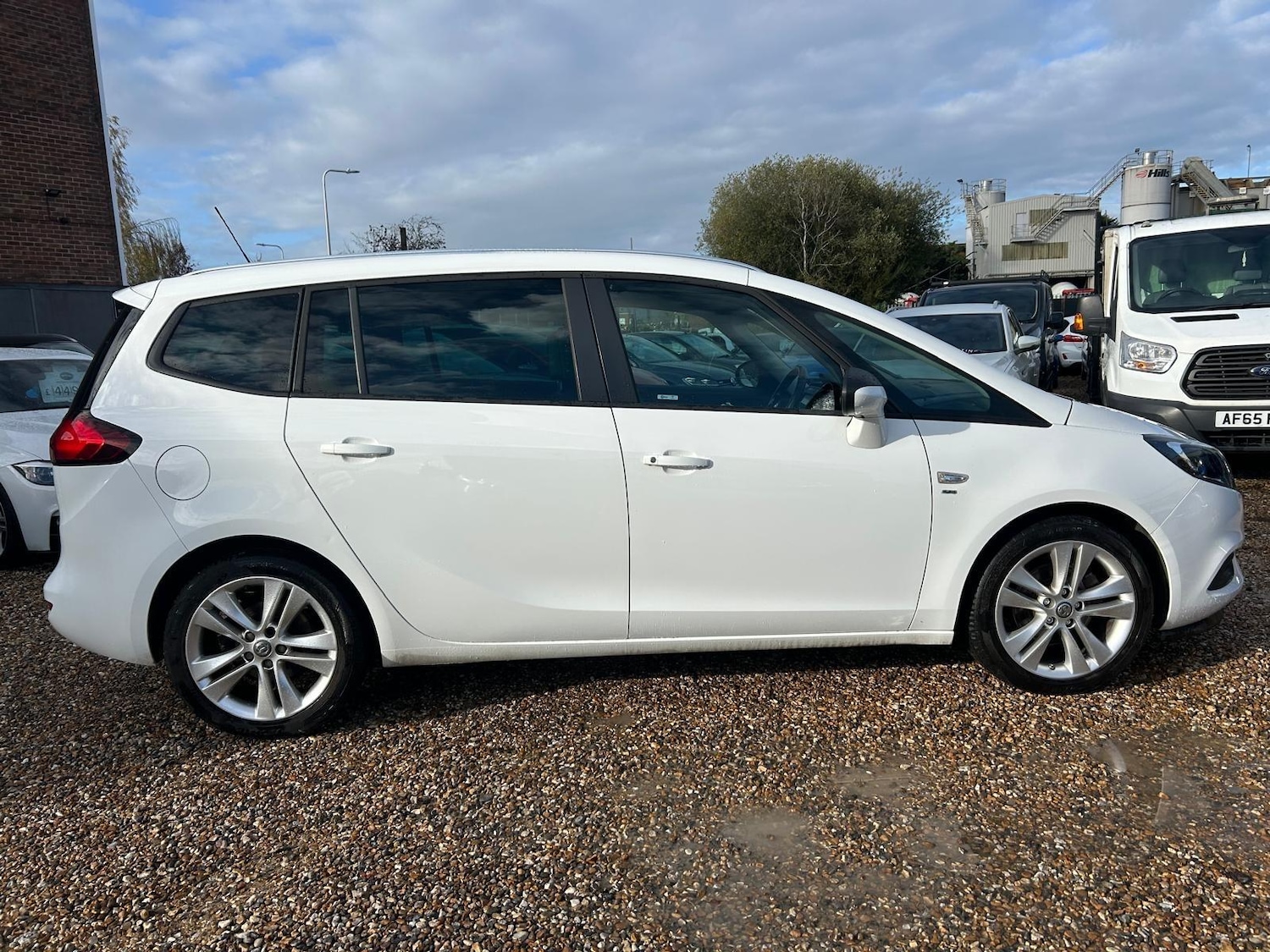 Used Vauxhall Zafira 2018 for sale - 76995376: Photo 8