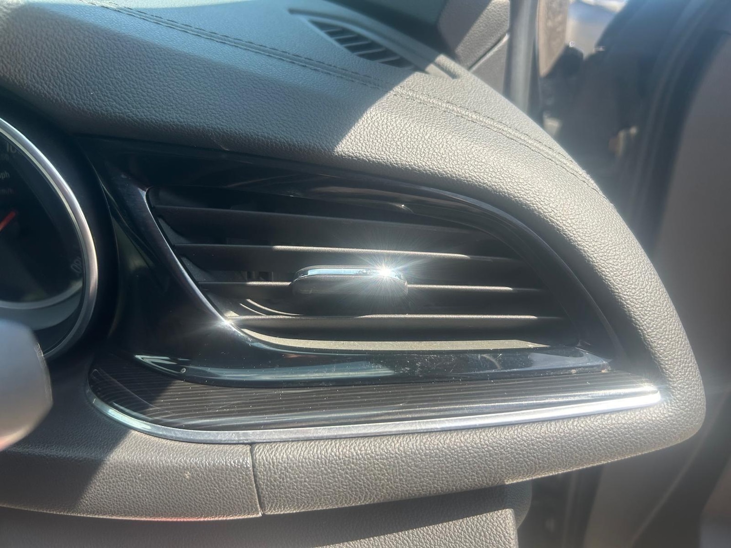 Used Vauxhall Insignia 2017 for sale - 77784335: Photo 49