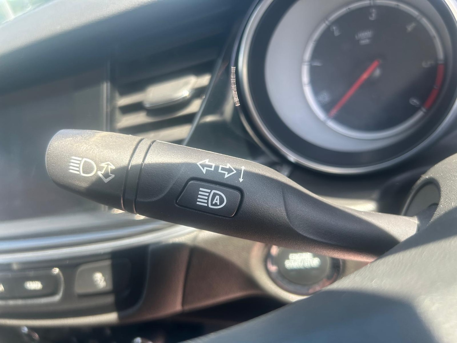 Used Vauxhall Insignia 2017 for sale - 77784335: Photo 50