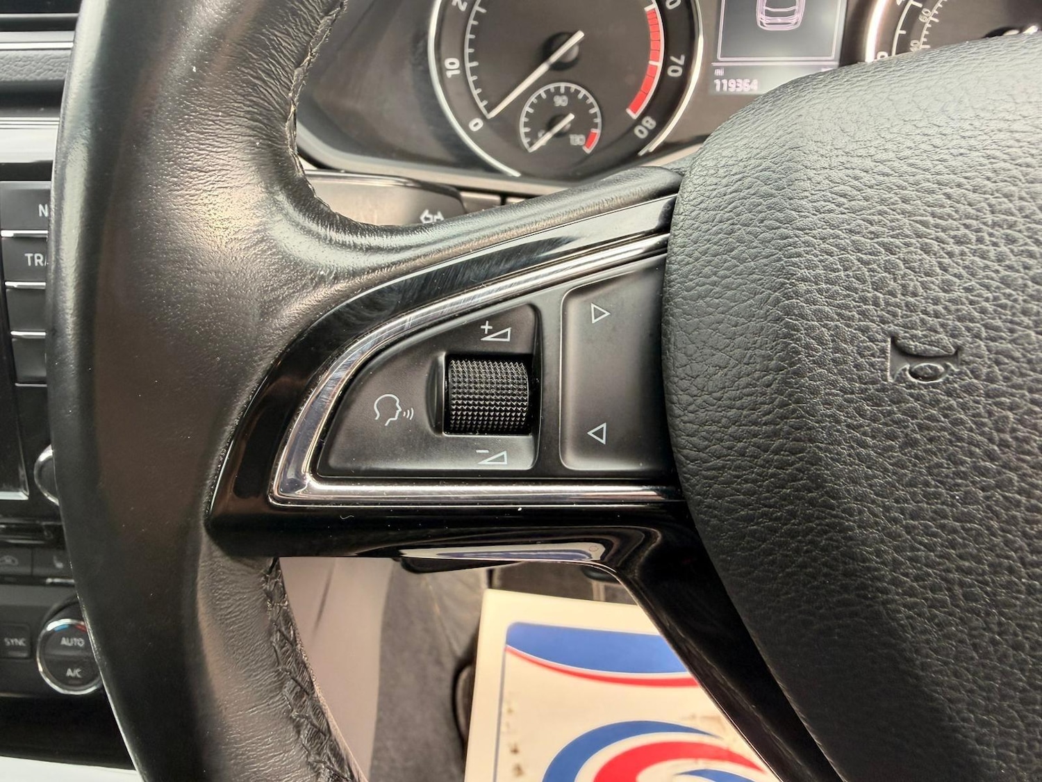 Used Skoda Superb 2016 for sale - 77632921: Photo 82