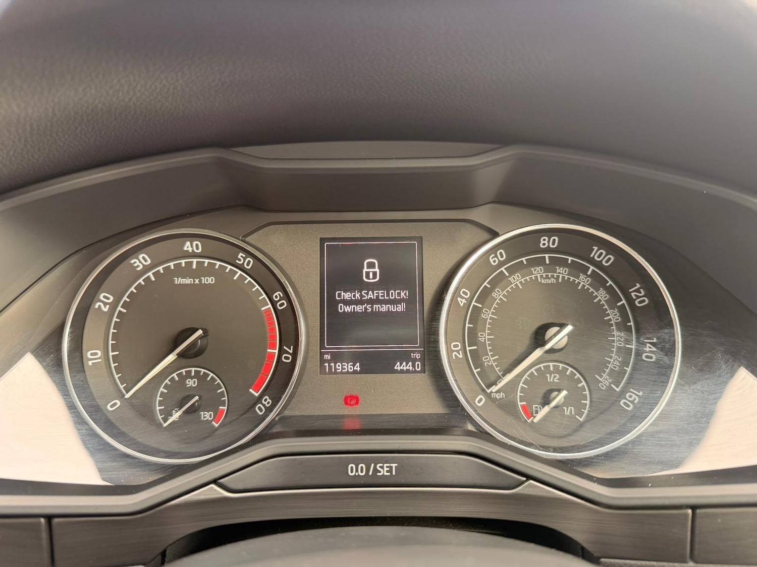 Used Skoda Superb 2016 for sale - 77632921: Photo 87