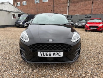 Used Ford Fiesta 2018 for sale - 76000590: Photo