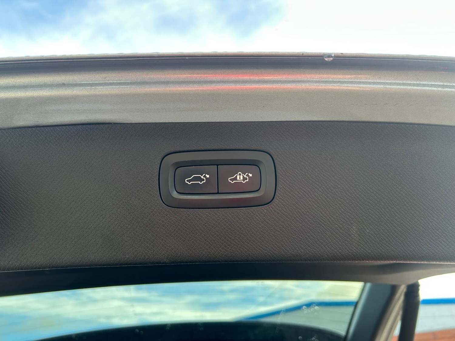 Used Volvo XC90 2017 for sale - 76337255: Photo 23