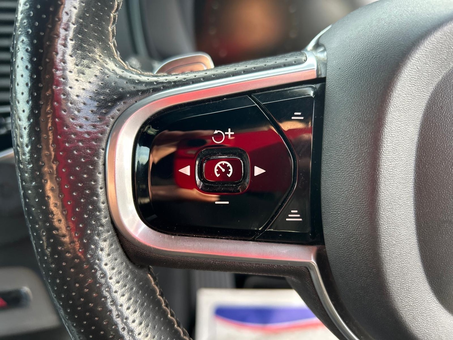 Used Volvo XC90 2017 for sale - 76337255: Photo 25