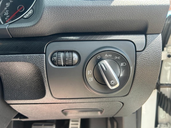 Used Volkswagen Scirocco 2015 for sale - 75186223: Photo 48