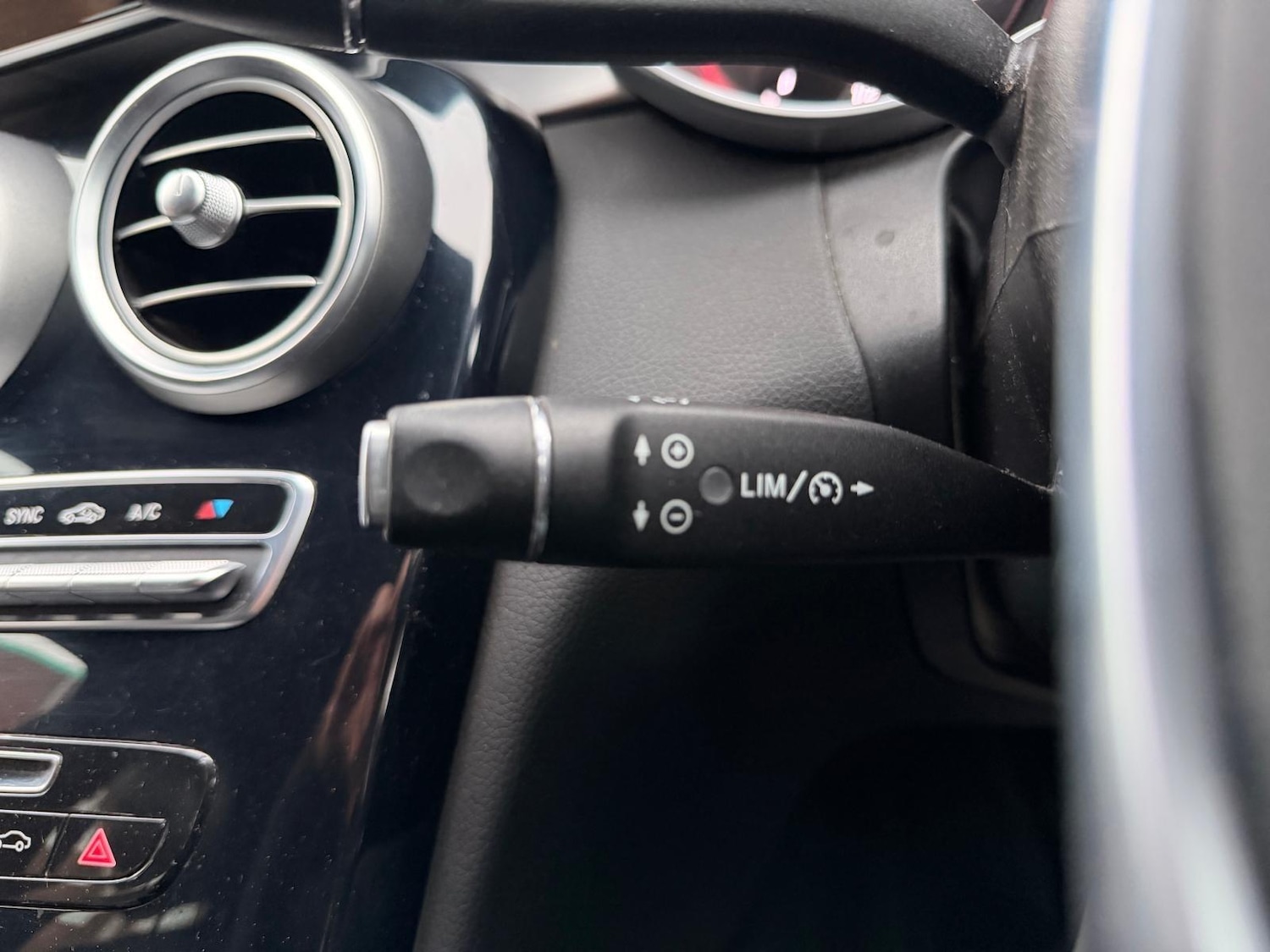 Used Mercedes-Benz C Class 2015 for sale - 77645819: Photo 19