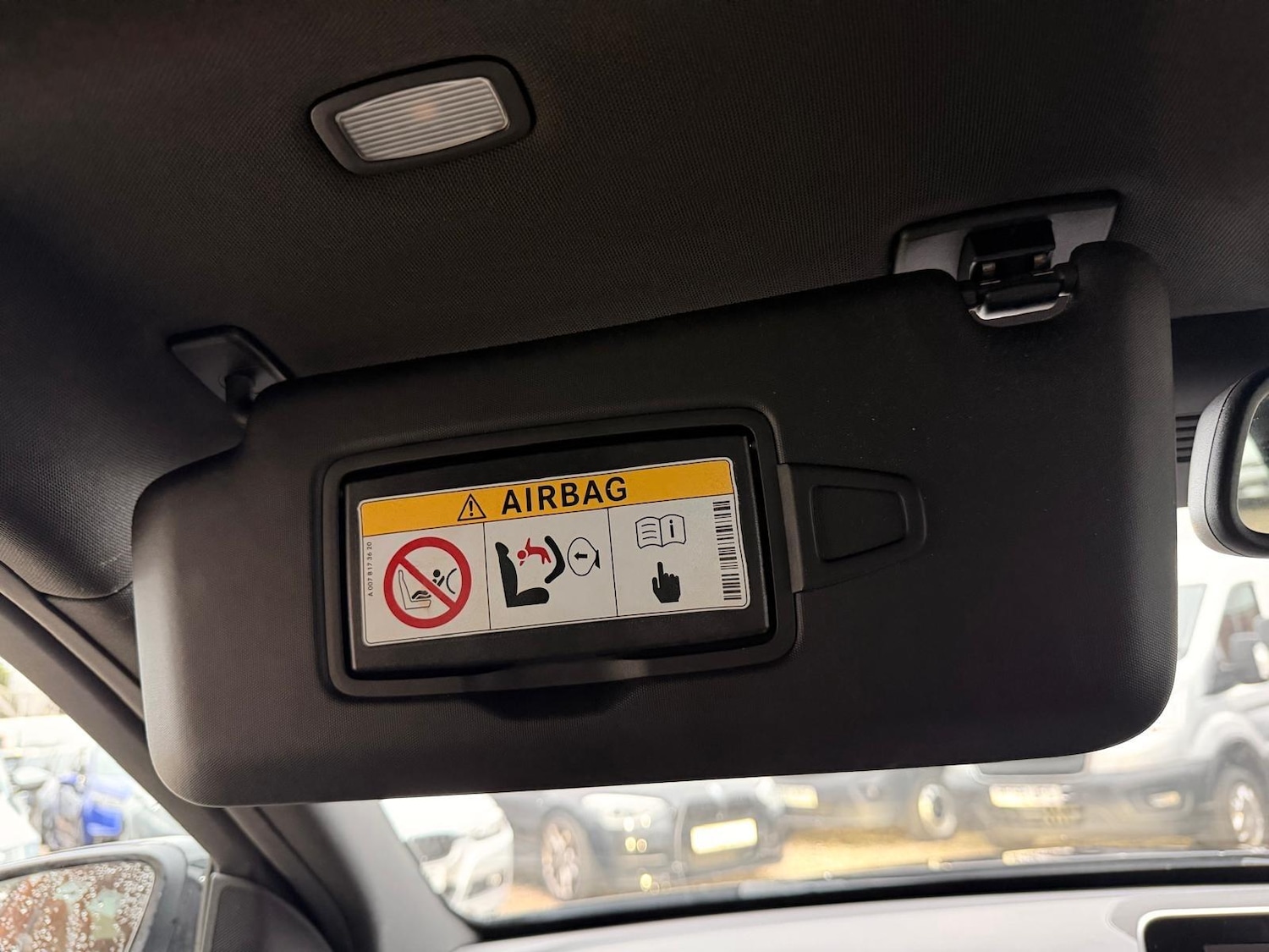 Used Mercedes-Benz C Class 2015 for sale - 77645819: Photo 38