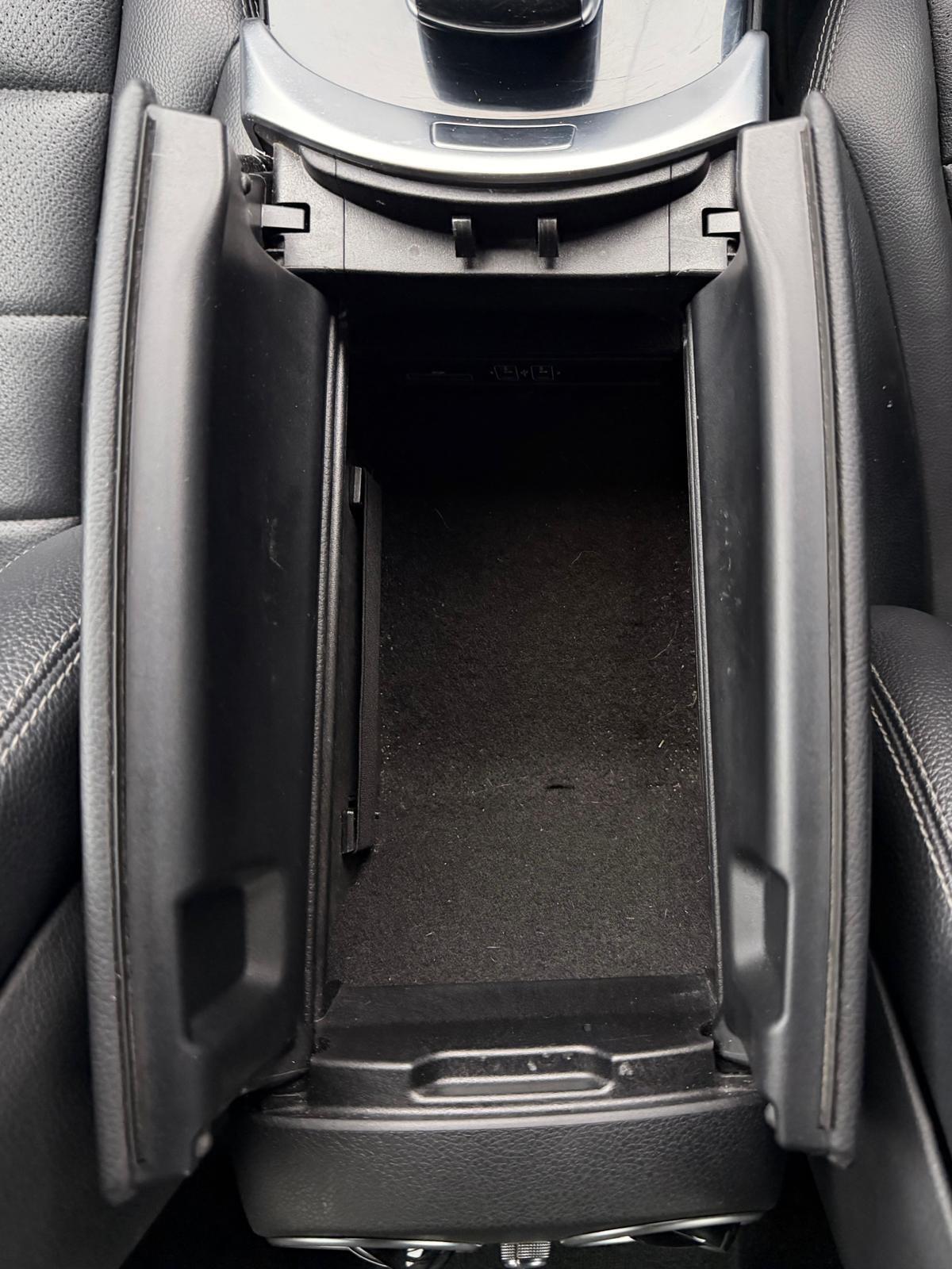 Used Mercedes-Benz C Class 2015 for sale - 77645819: Photo 40