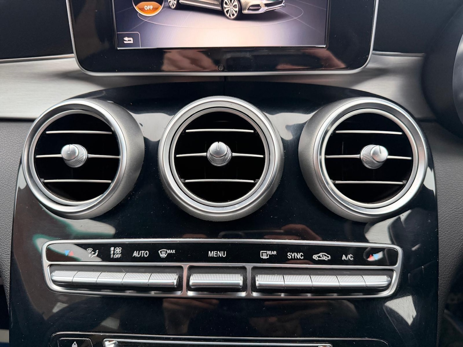 Used Mercedes-Benz C Class 2015 for sale - 77645819: Photo 45