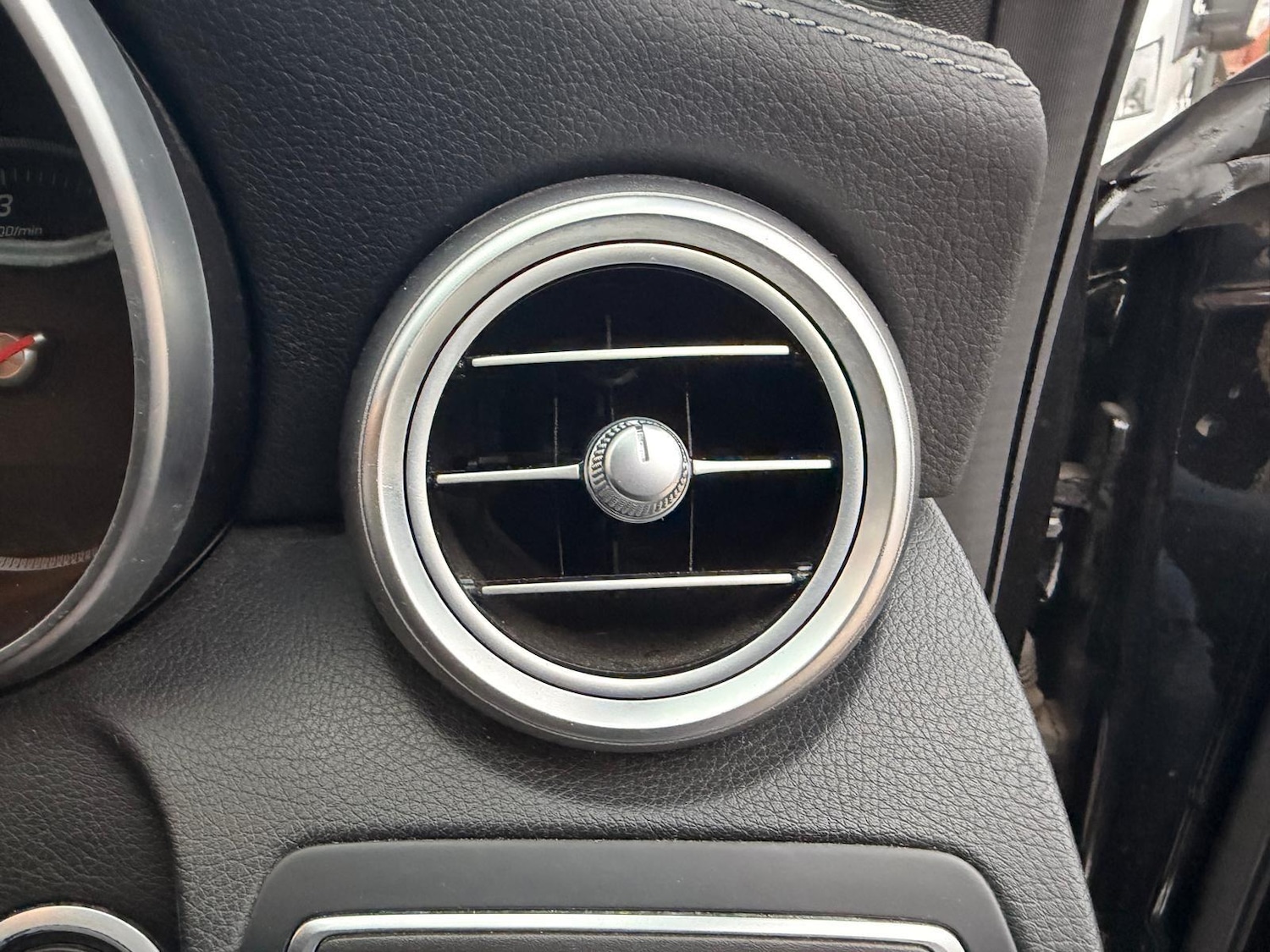 Used Mercedes-Benz C Class 2015 for sale - 77645819: Photo 52